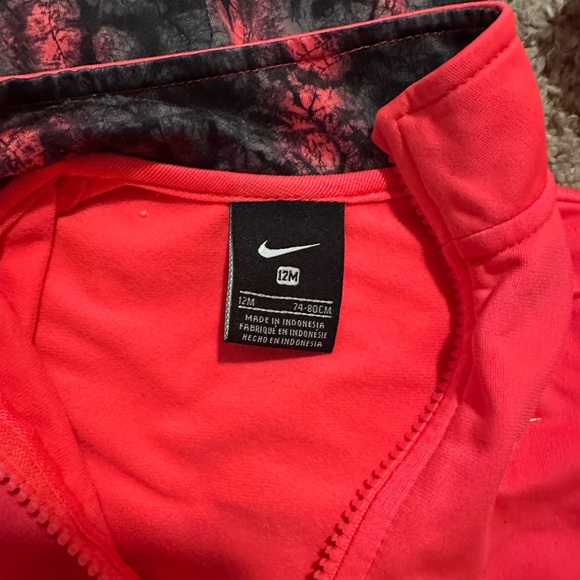 12M Nike Pink Jacket and Black Leggings Set - Picture 3 of 4